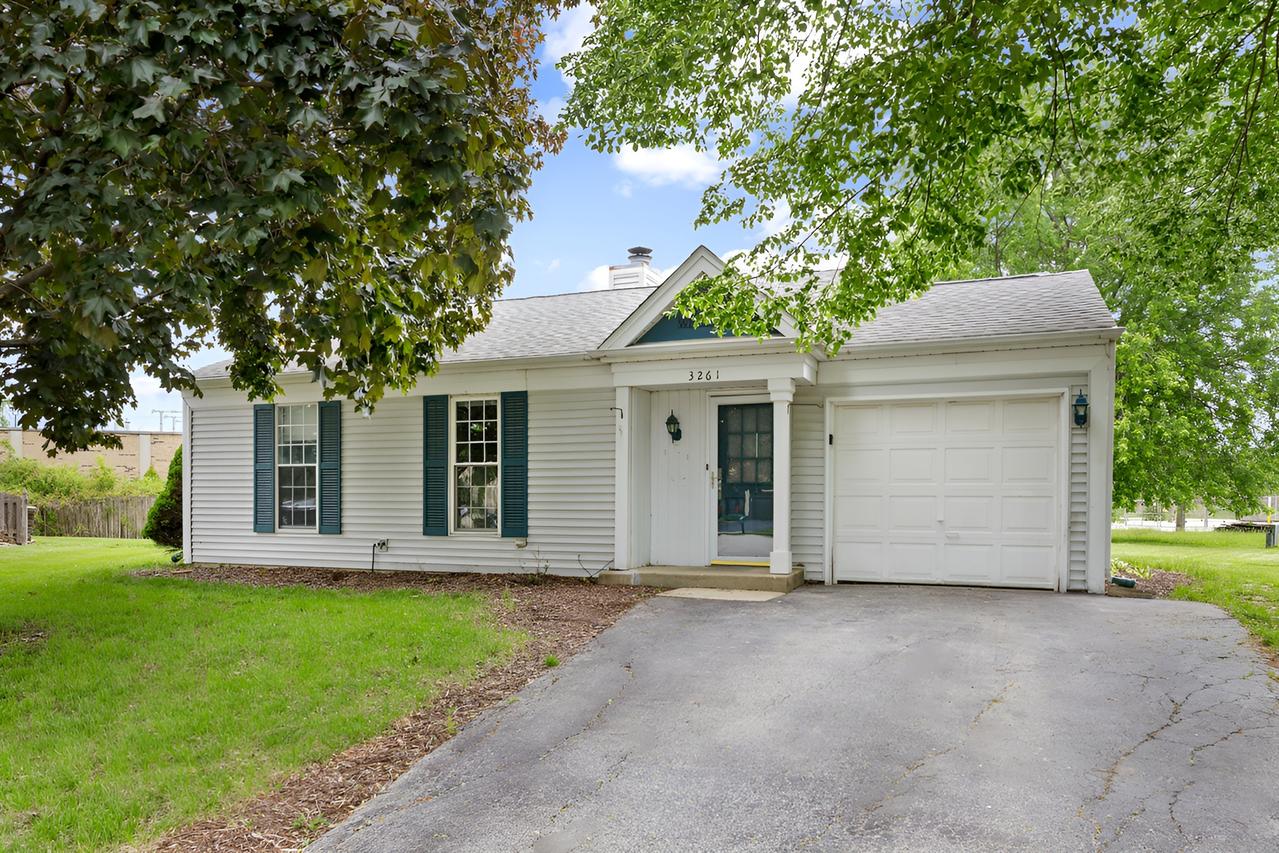 3261 Bremerton Ln., Aurora, IL 60504