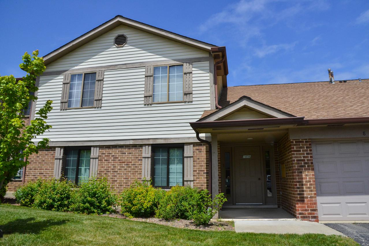 [Address Hidden by Seller], Arlington Heights, IL 60004