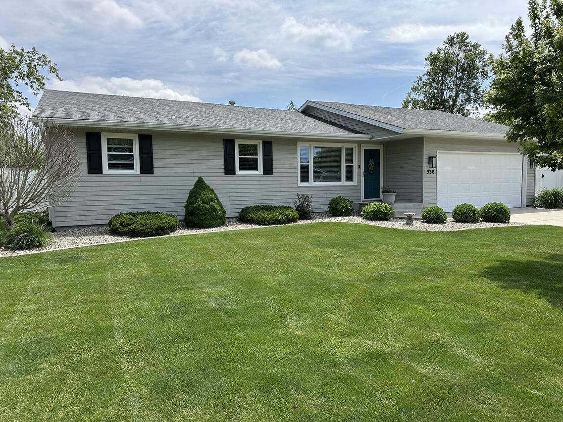 530 N Van Buren Ave., Bradley, IL 60915