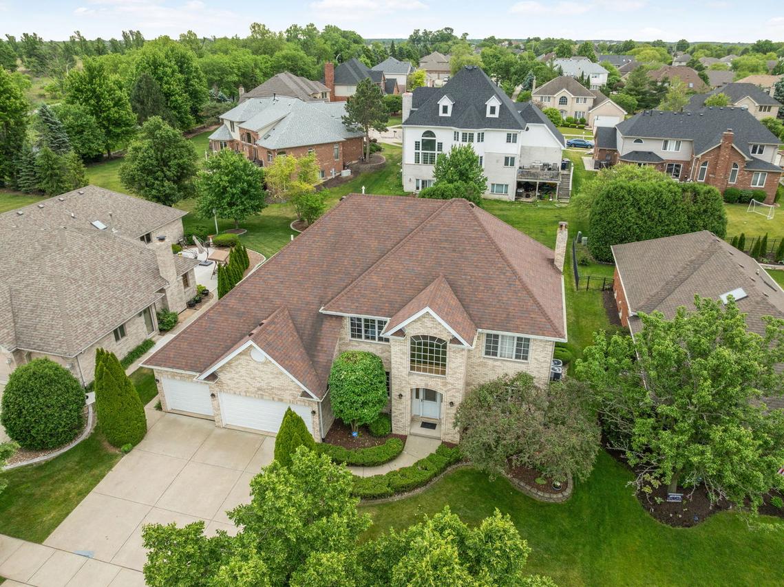 10417 Venice Ln., Orland Park, IL 60467
