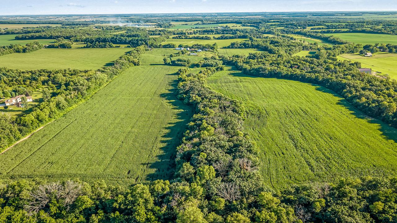 88XX Yale Bridge Rd., Rockton, IL 61072
