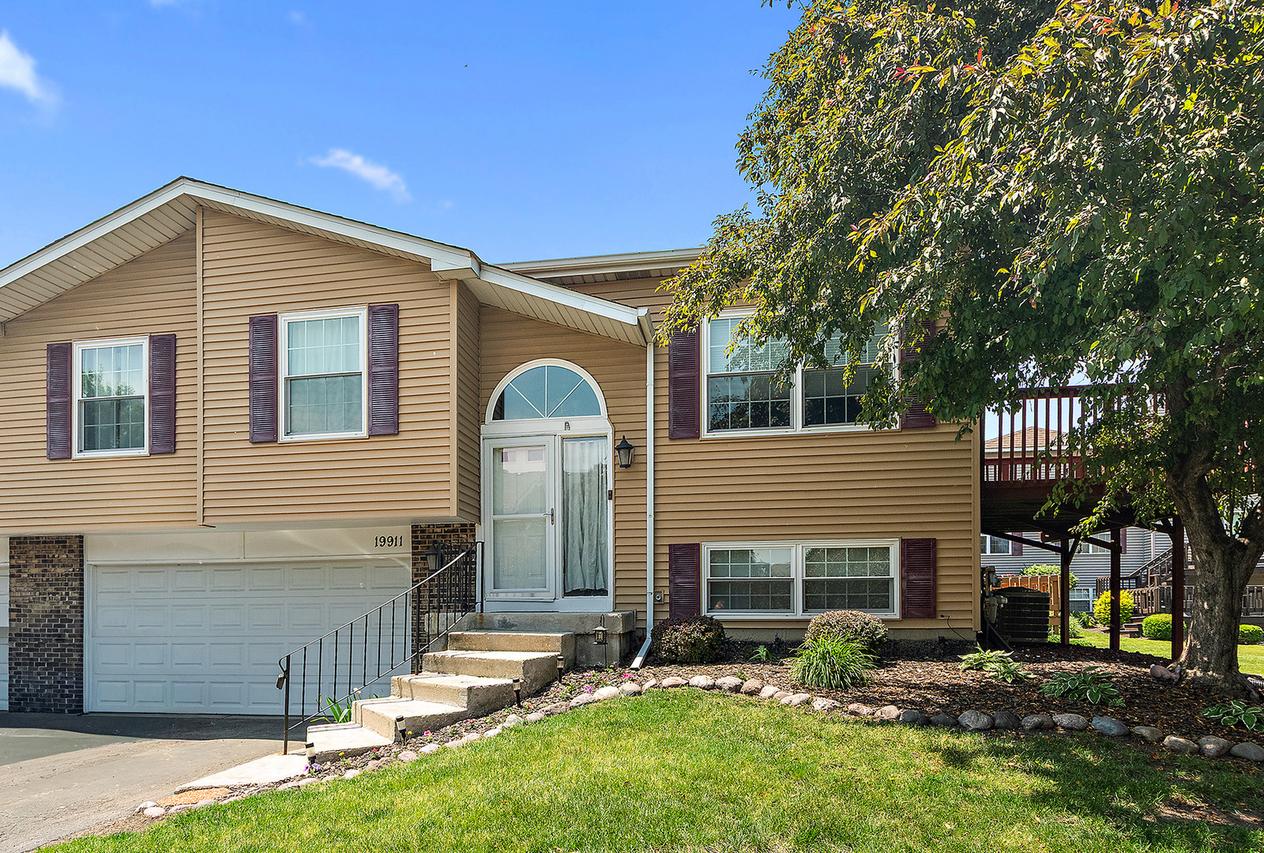 19911 S Edinburgh Ln., Frankfort, IL 60423