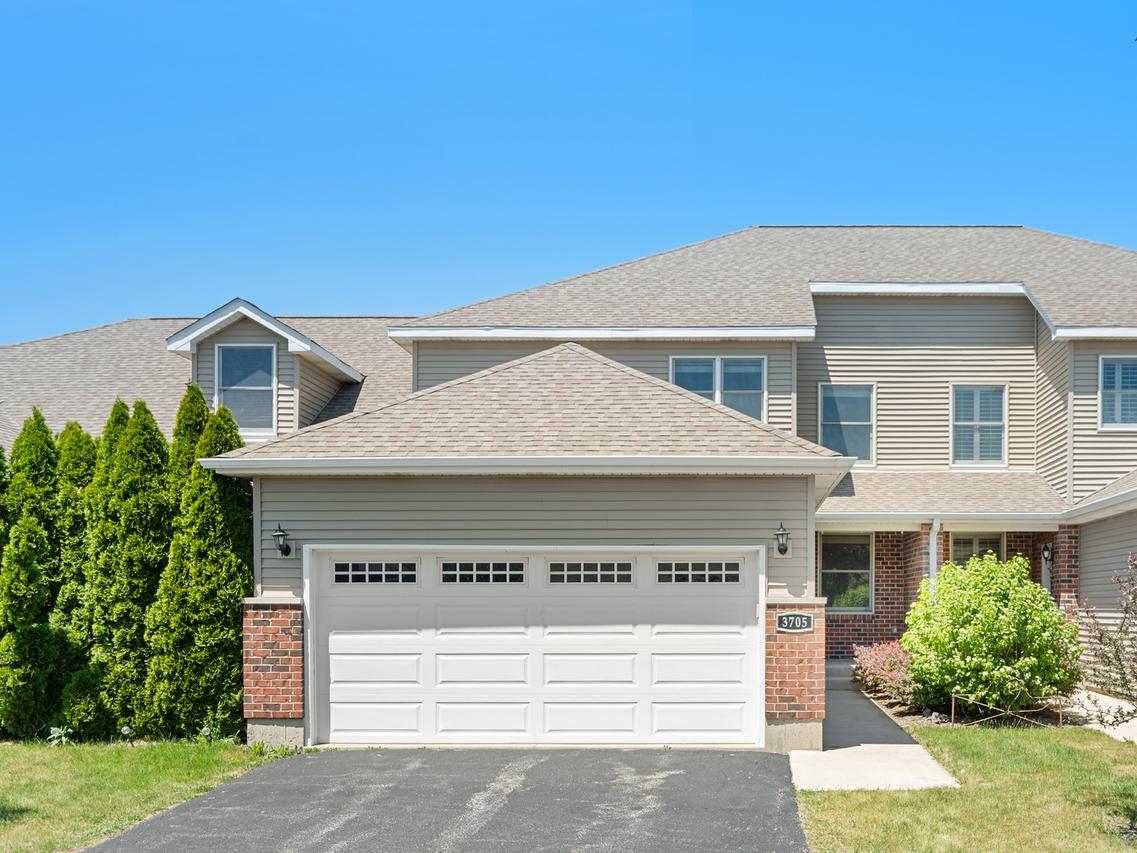 3705 Green Tree Ln., Dekalb, IL 60115