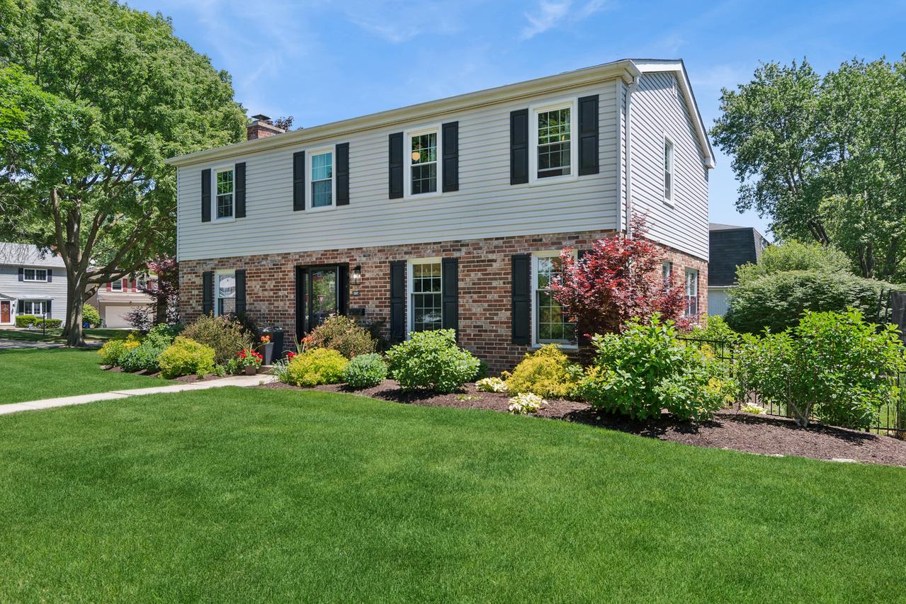 307 S Ellyn Ave., Glen Ellyn, IL 60137