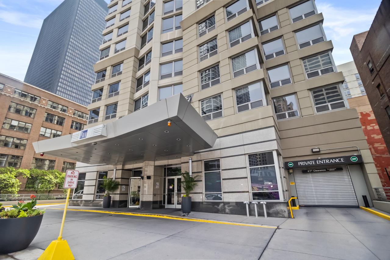440 N Wabash Ave. #3810, Chicago, IL 60611