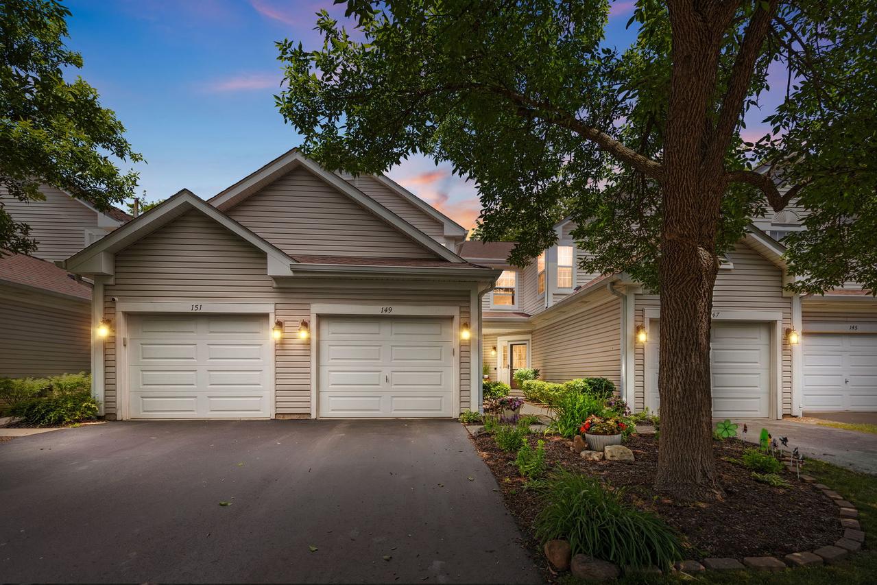 149 Polaris Dr., Lake In The Hills, IL 60156