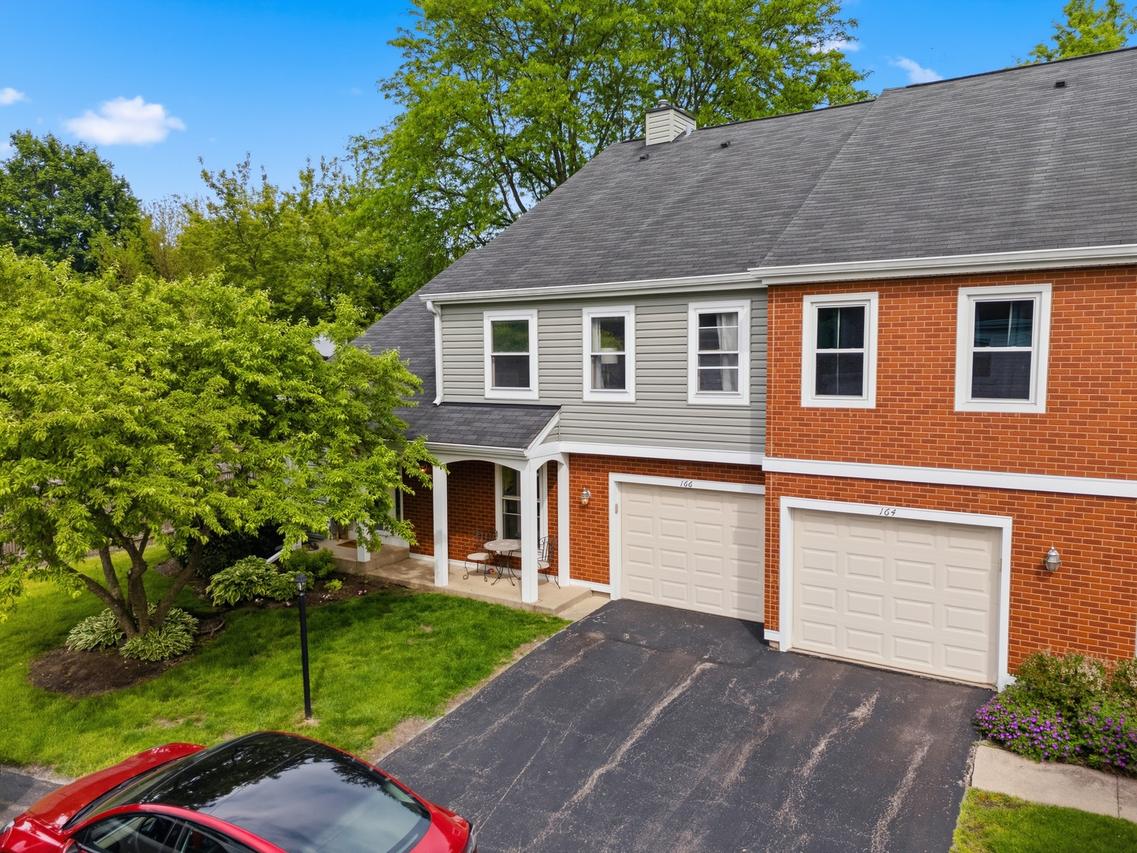 166 S Stonington Dr., Palatine, IL 60074
