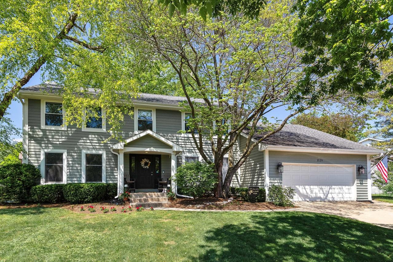 1129 Tamarack Ln., Libertyville, IL 60048