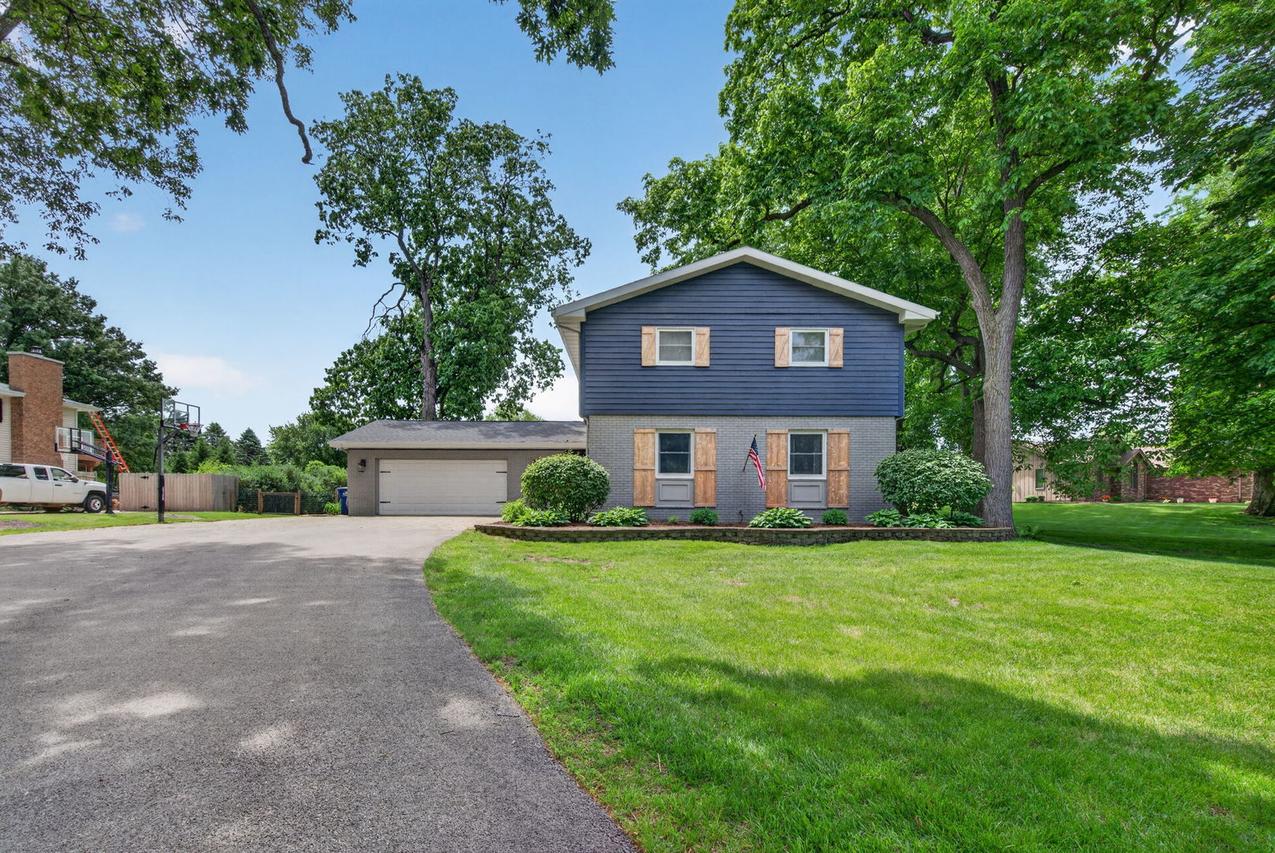 4450 E 1309th Rd., Earlville, IL 60518