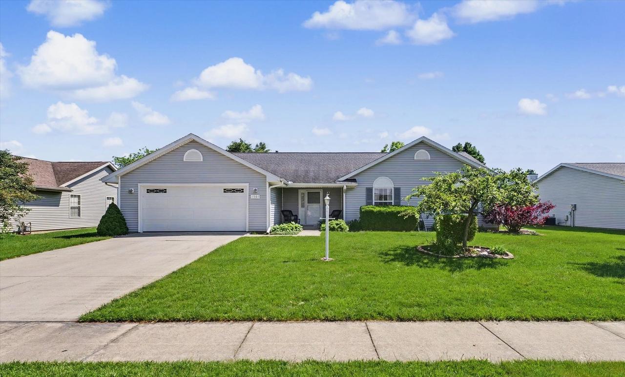 1507 E Grand Ave., St. Joseph, IL 61873