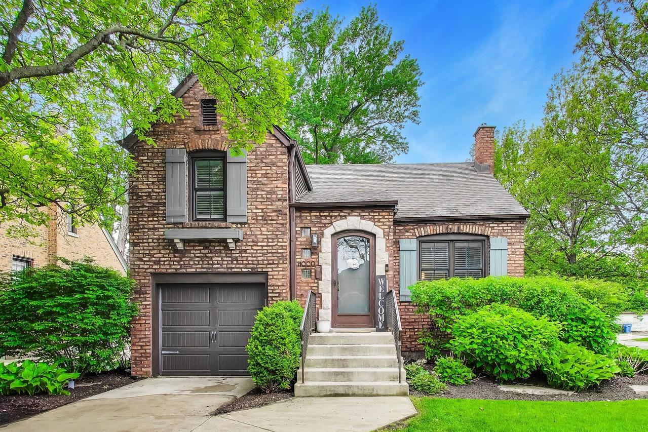 11000 S Trumbull Ave., Chicago, IL 60655