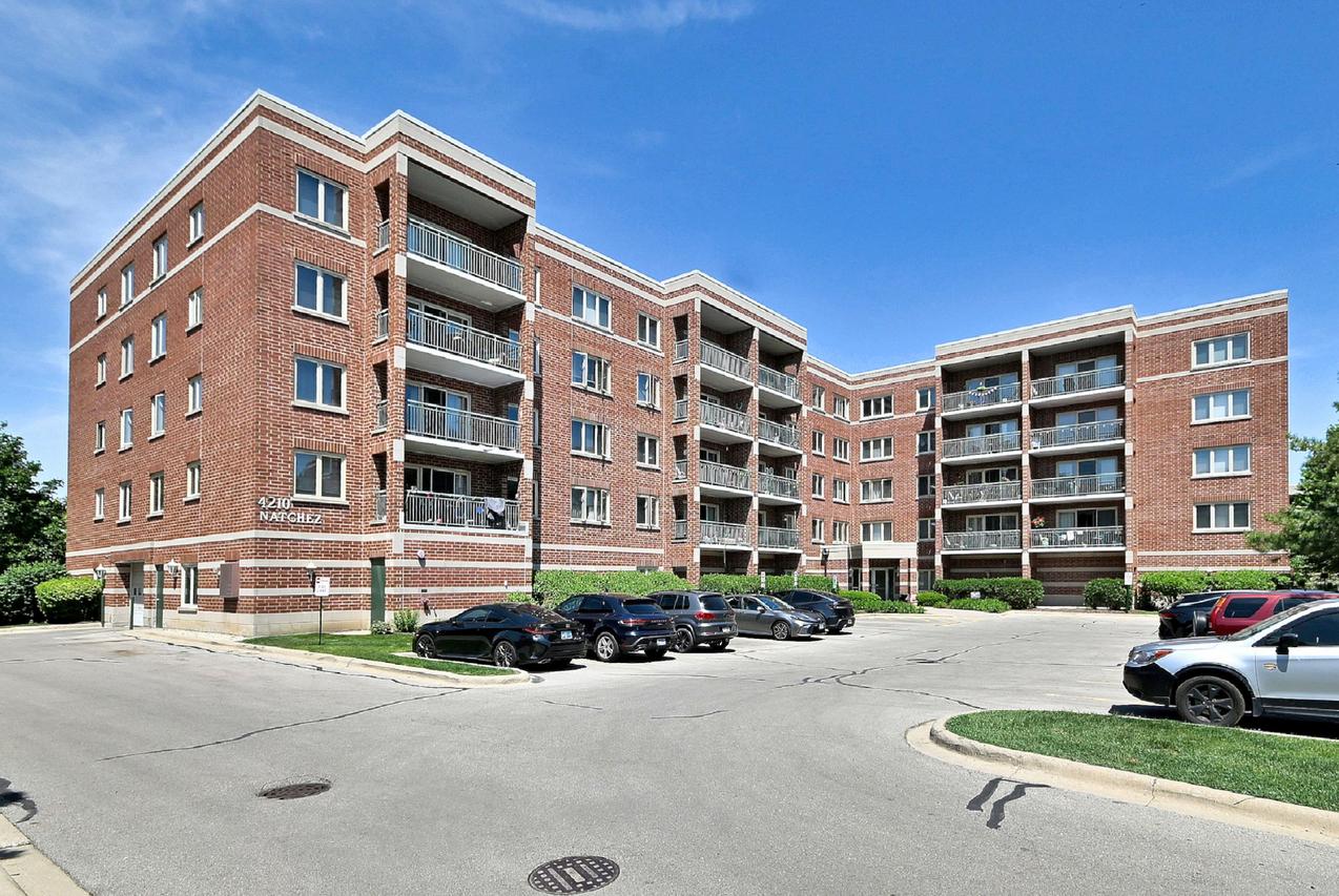 4210 N Natchez Ave. #508, Chicago, IL 60634