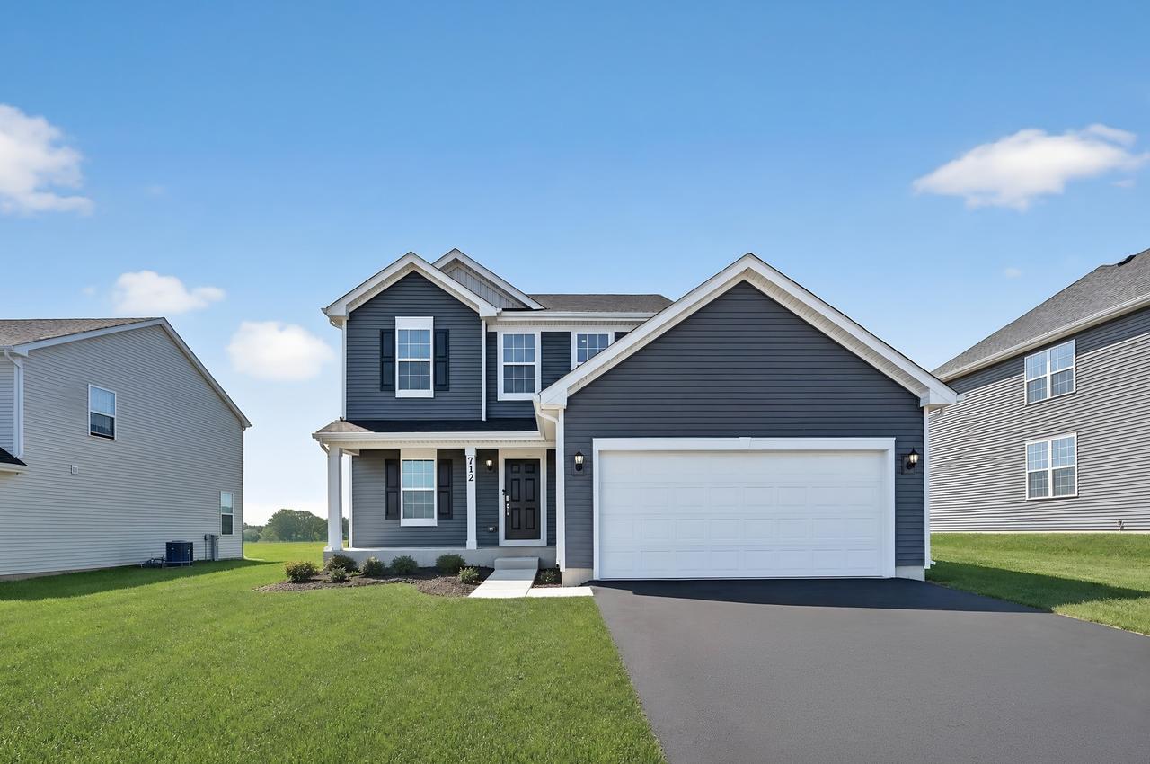 712 Erwin St., Oswego, IL 60543
