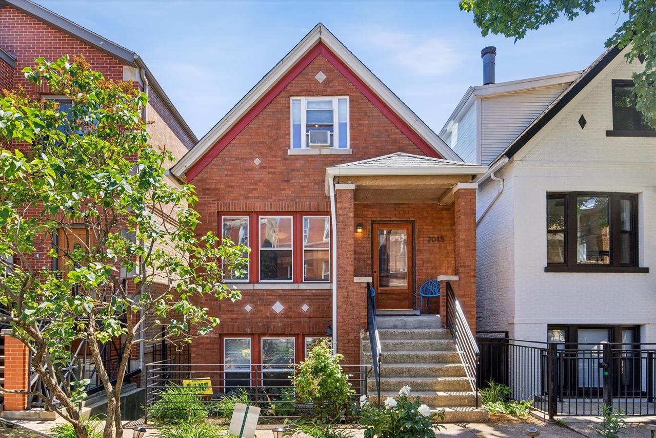 2045 W Homer St., Chicago, IL 60647