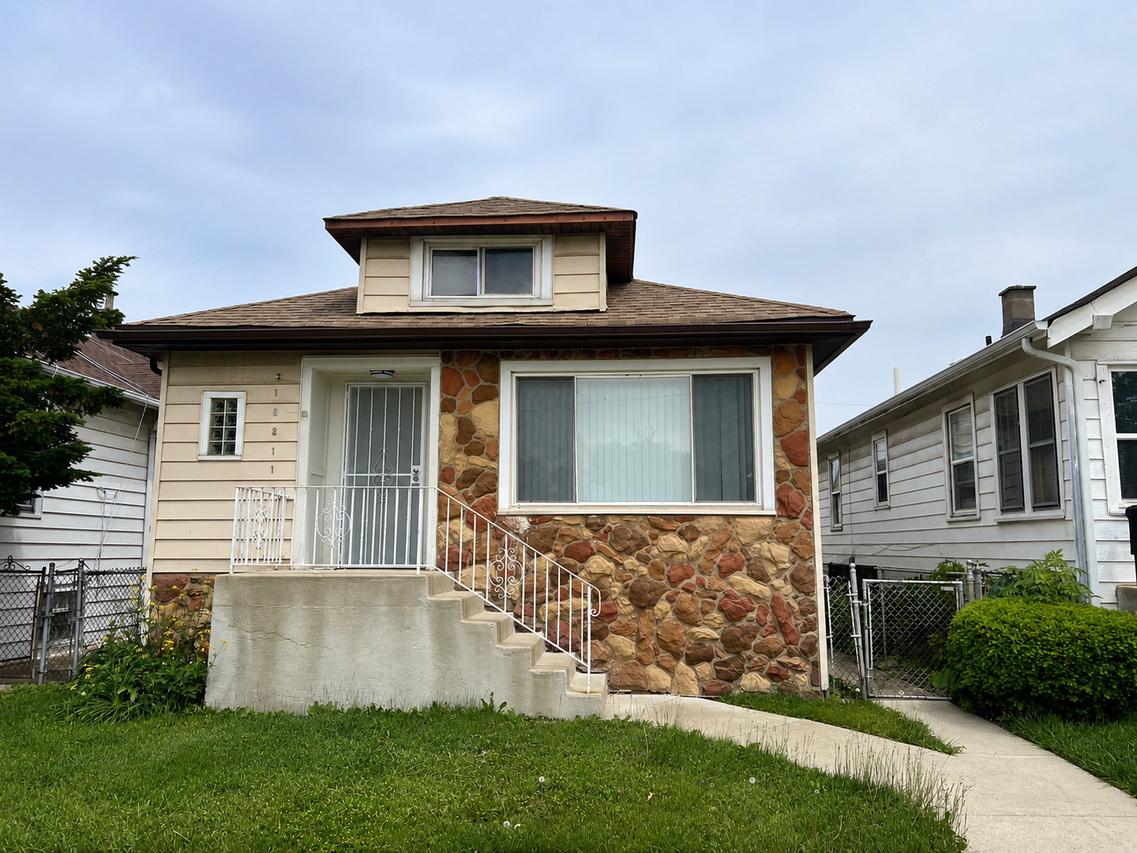 10213 S Yale Ave., Chicago, IL 60628