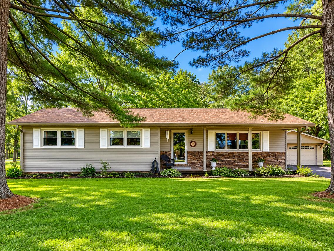 956 Country Club Rd., Metropolis, IL 62960