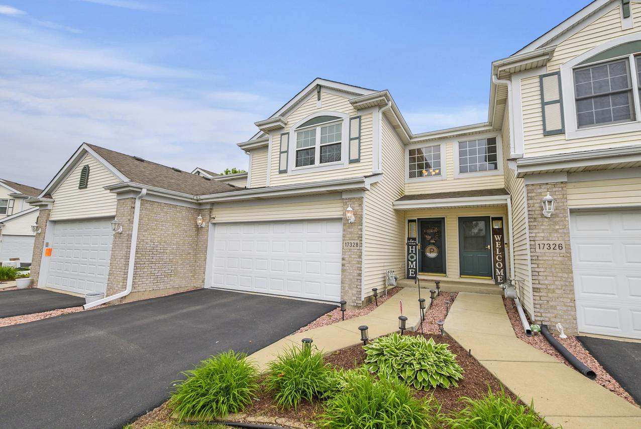 17328 Long Bow Dr., Lockport, IL 60441