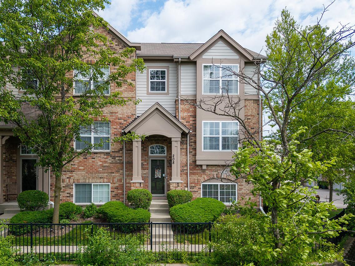208 Prairie Ct., Morton Grove, IL 60053