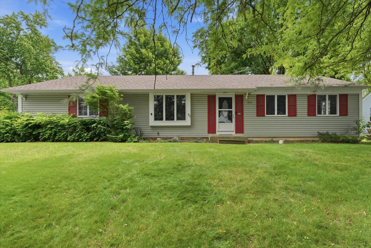 324 Boulder Hill Pass, Oswego, IL 60543