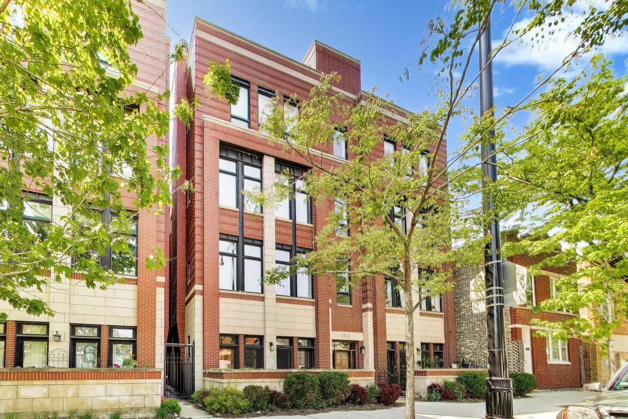 4110 N Western Ave. #2S, Chicago, IL 60618