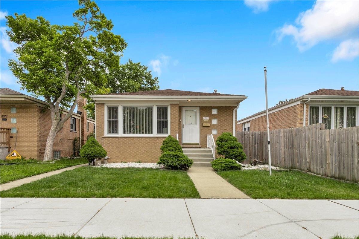 4317 S Keating Ave., Chicago, IL 60632