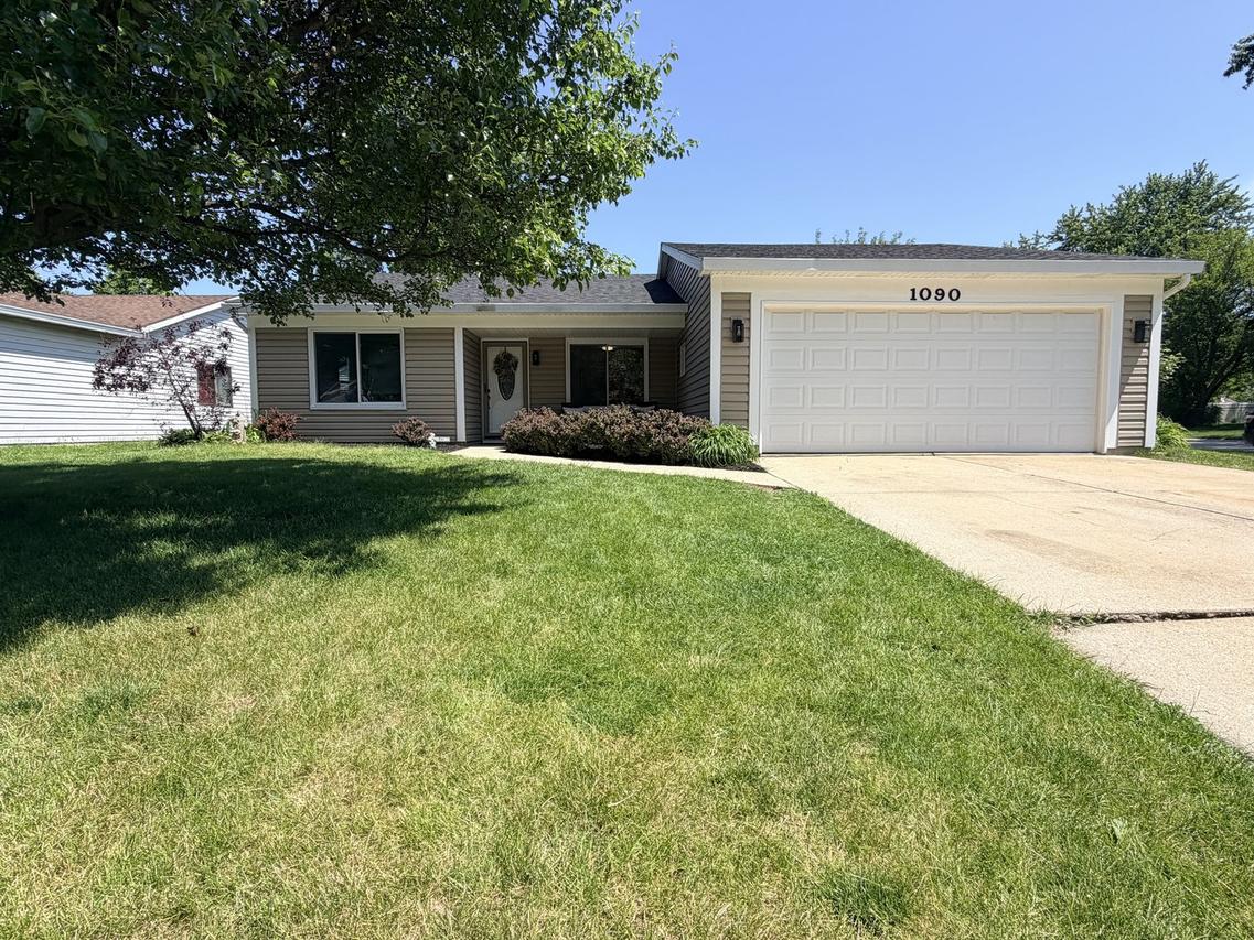 1090 Crestwood Ln., Bolingbrook, IL 60440