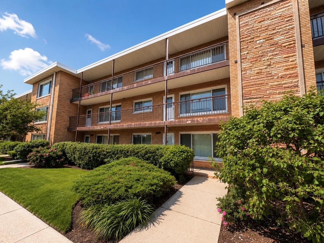 4923 N Harlem Ave. #1, Chicago, IL 60656