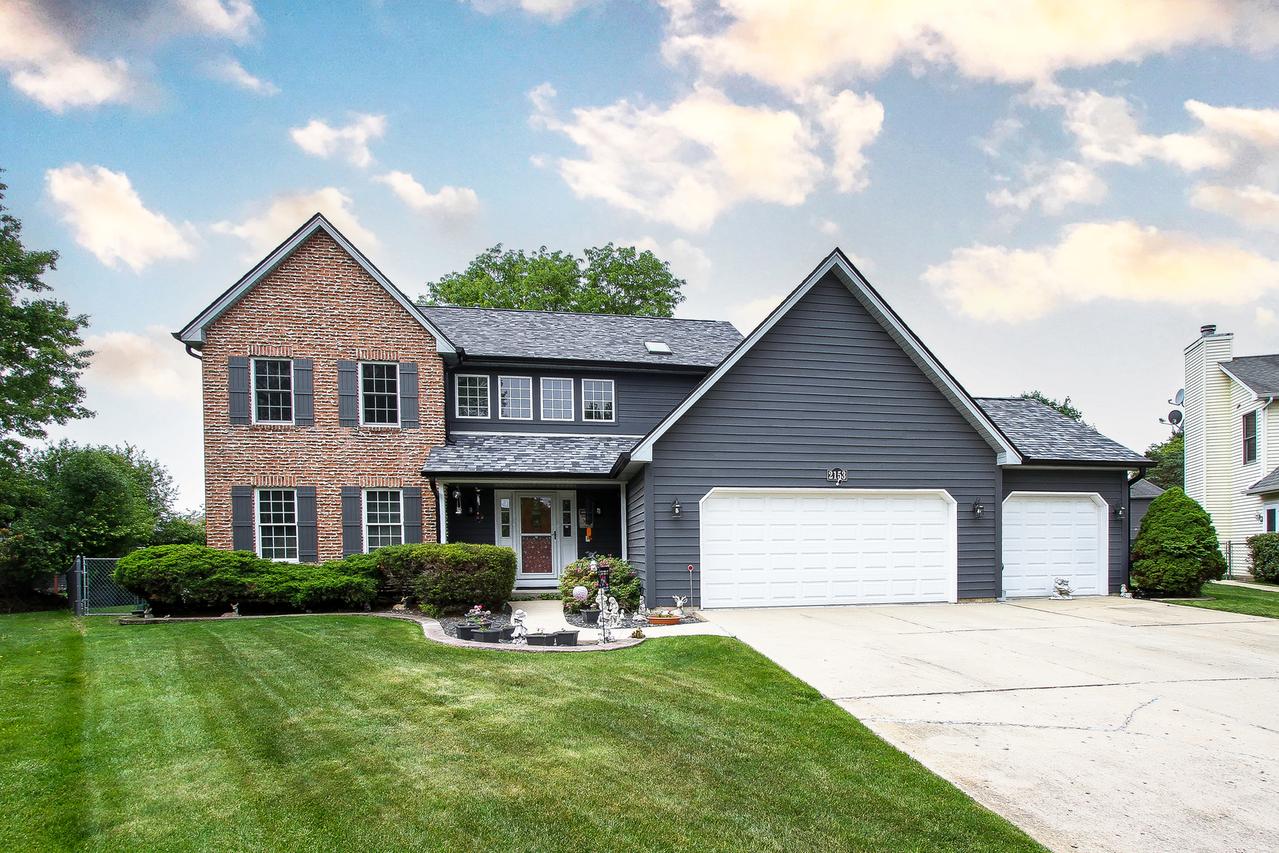 2153 Jordan Cir., Elgin, IL 60123