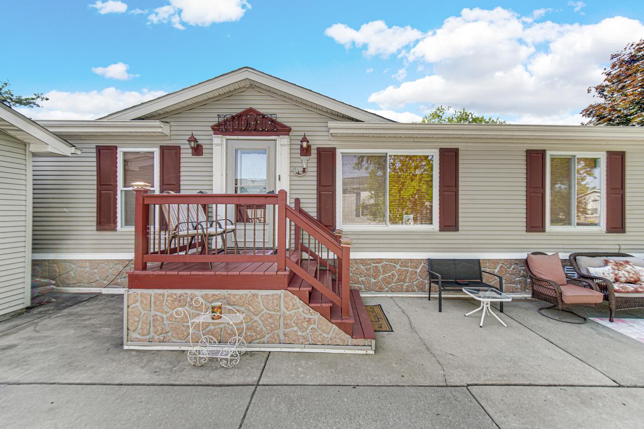 125 Cardinal Dr., Beecher, IL 60401