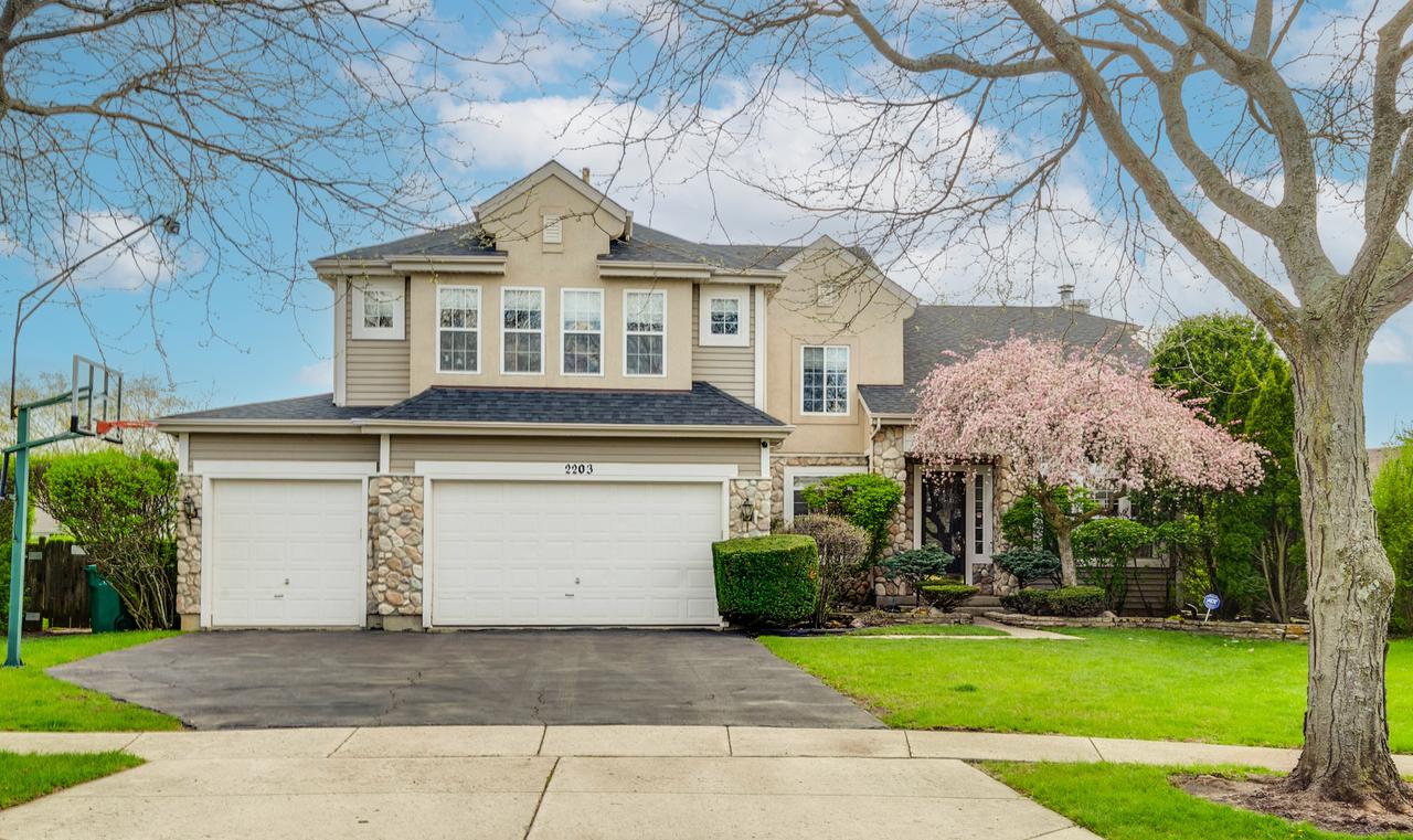 2203 Miramar Ct., Buffalo Grove, IL 60089