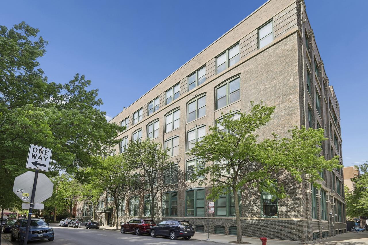 1327 W Washington Blvd. #4H, Chicago, IL 60607