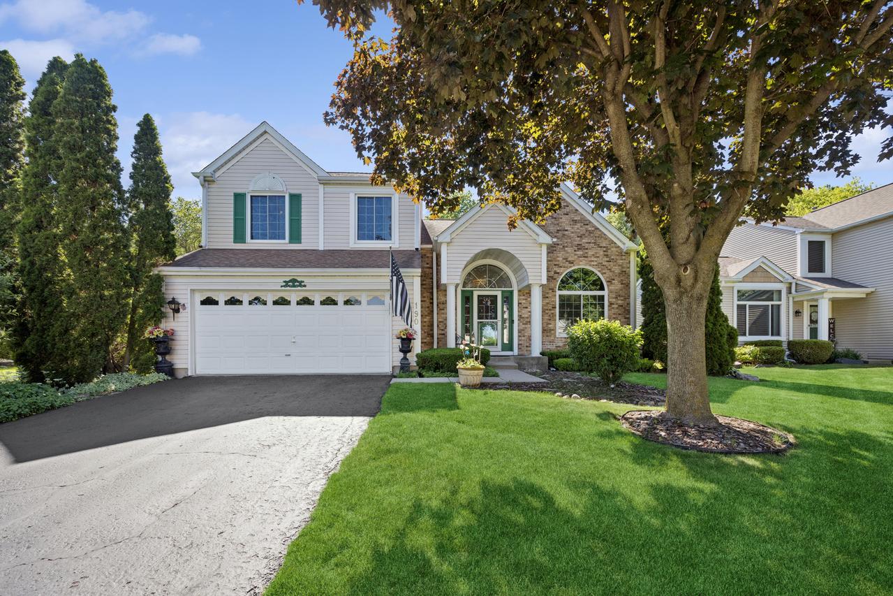 190 Lake Dr., Algonquin, IL 60102