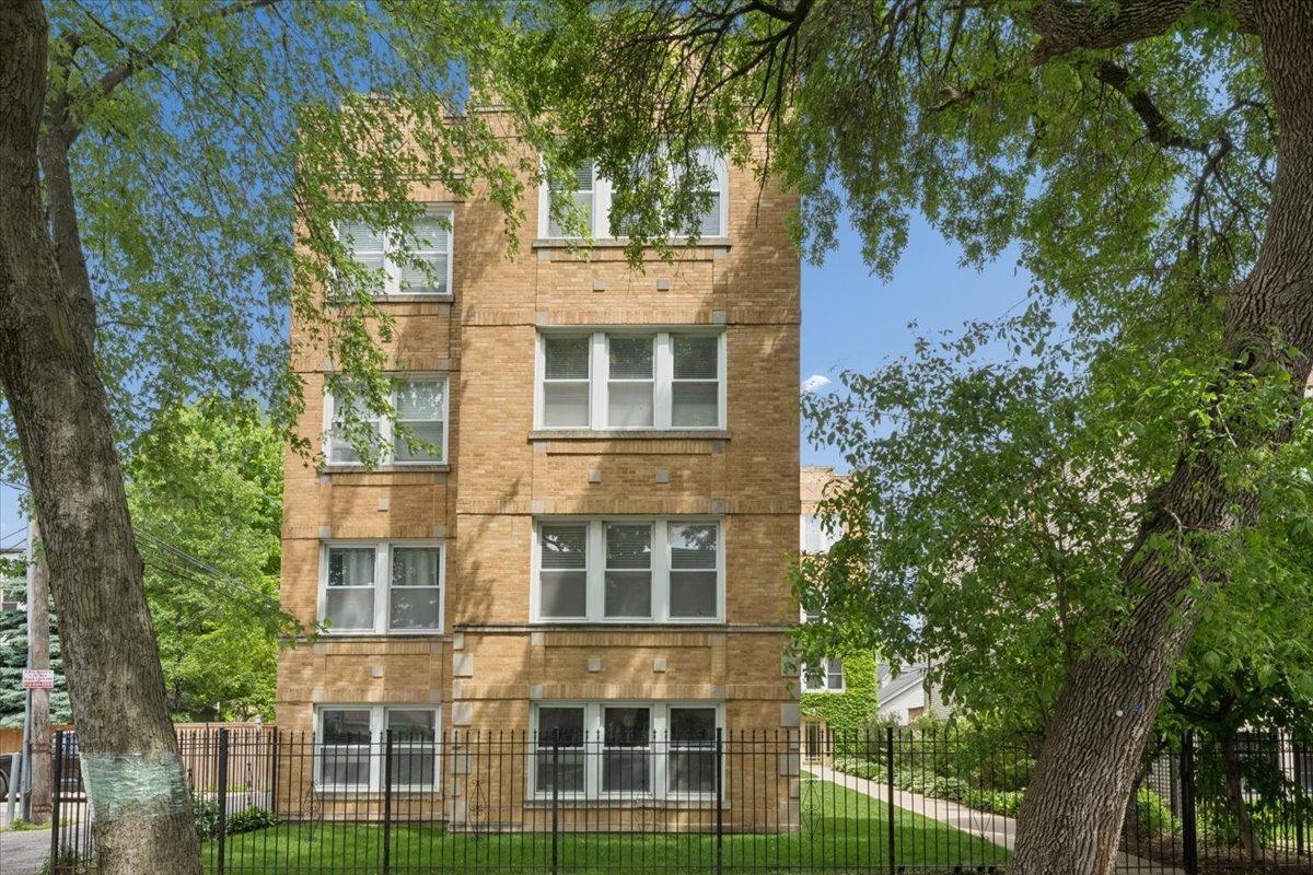 2531 N Talman Ave. #1W, Chicago, IL 60647
