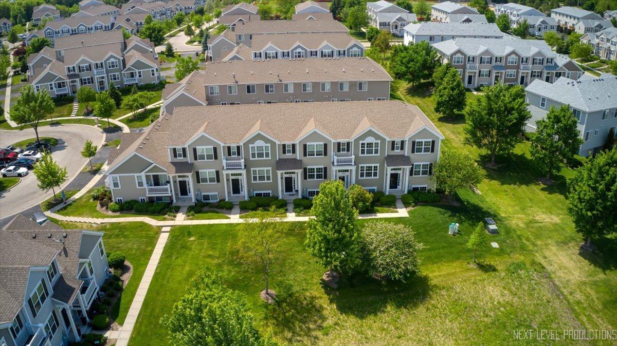 1668 Ruby Dr., Pingree Grove, IL 60140