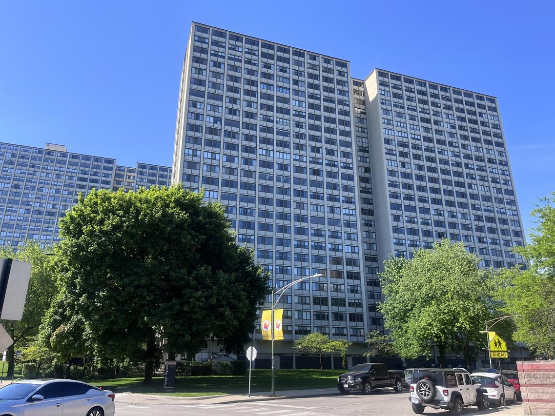 4800 S Lake Park Ave. #706A, Chicago, IL 60615