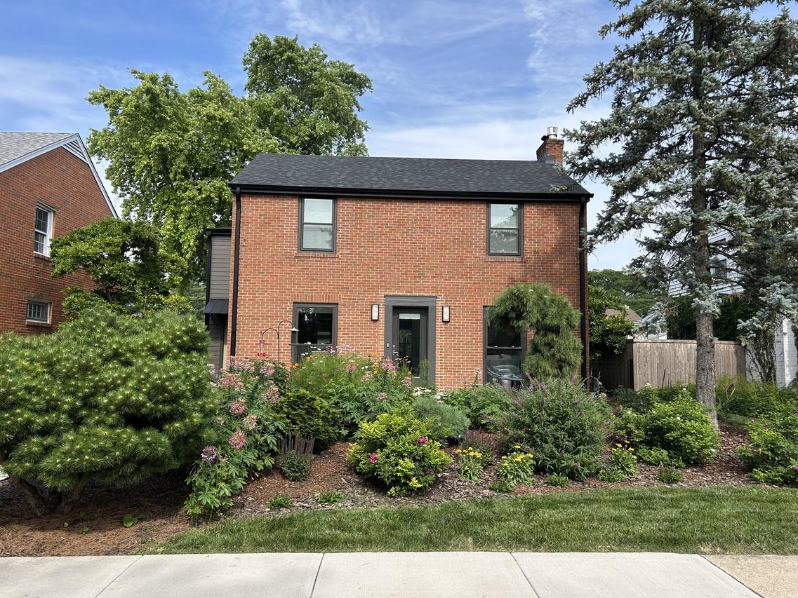 1639 N 77th Ct., Elmwood Park, IL 60707