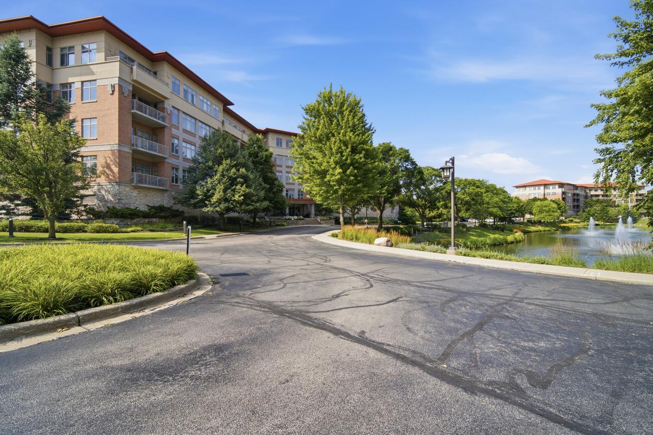 45 Prairie Park Dr. #409, Wheeling, IL 60090