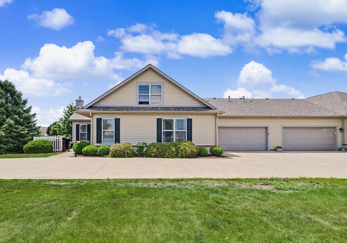 2769 J T Coffman Dr., Champaign, IL 61822