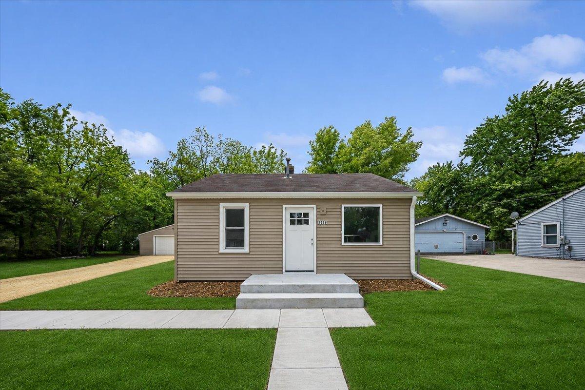 3616 Blackstone Ave., Rockford, IL 61101