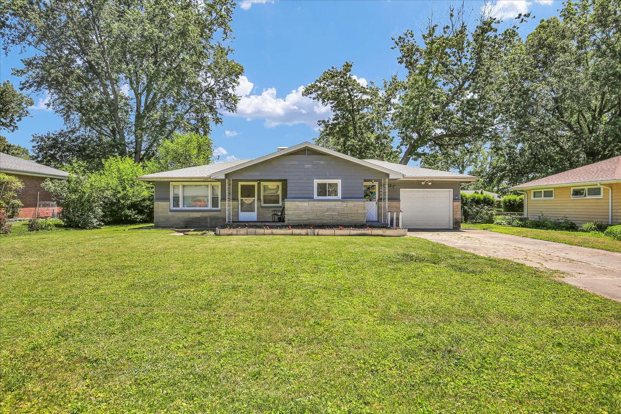 1804 Mcdonald Dr., Champaign, IL 61821