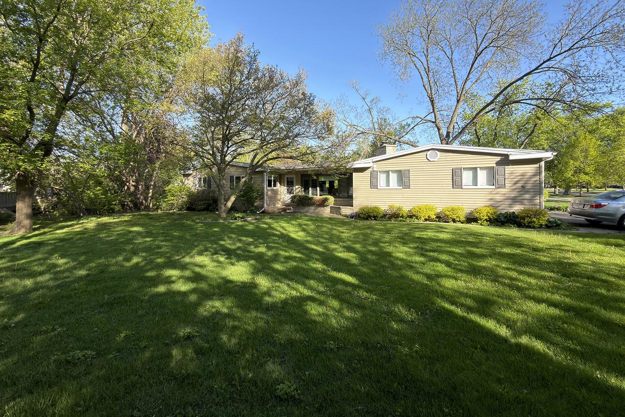 248 S Brockway St., Palatine, IL 60067
