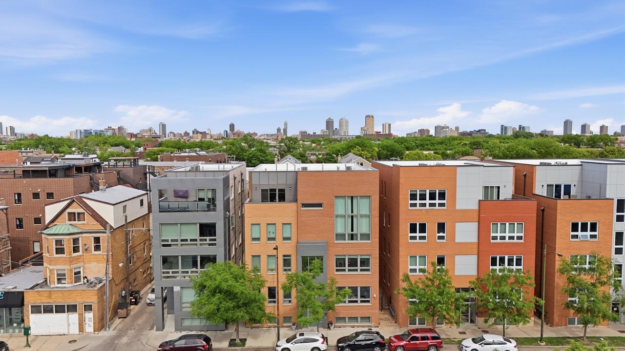2743 N Ashland Ave. #1S, Chicago, IL 60614