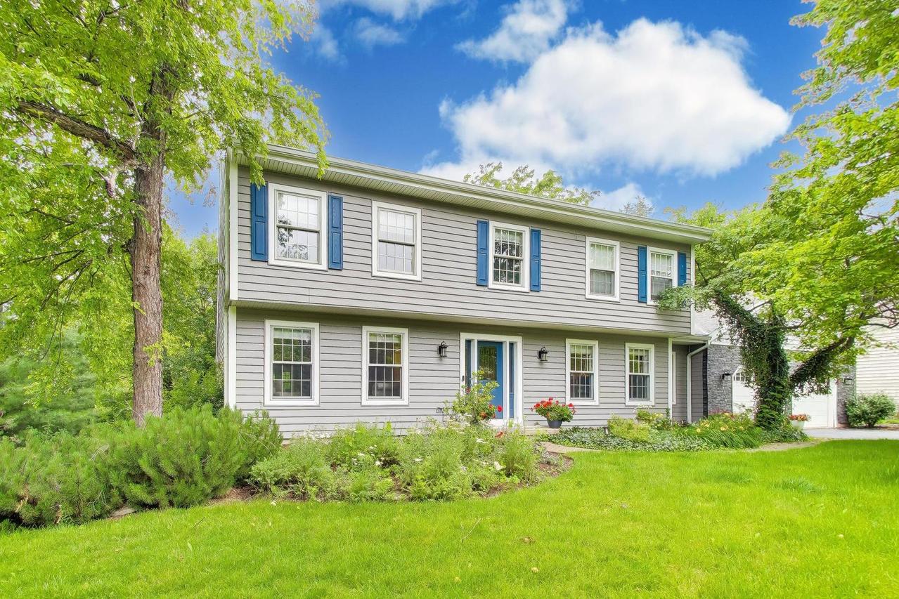 924 Glen Oak Dr., Sleepy Hollow, IL 60118