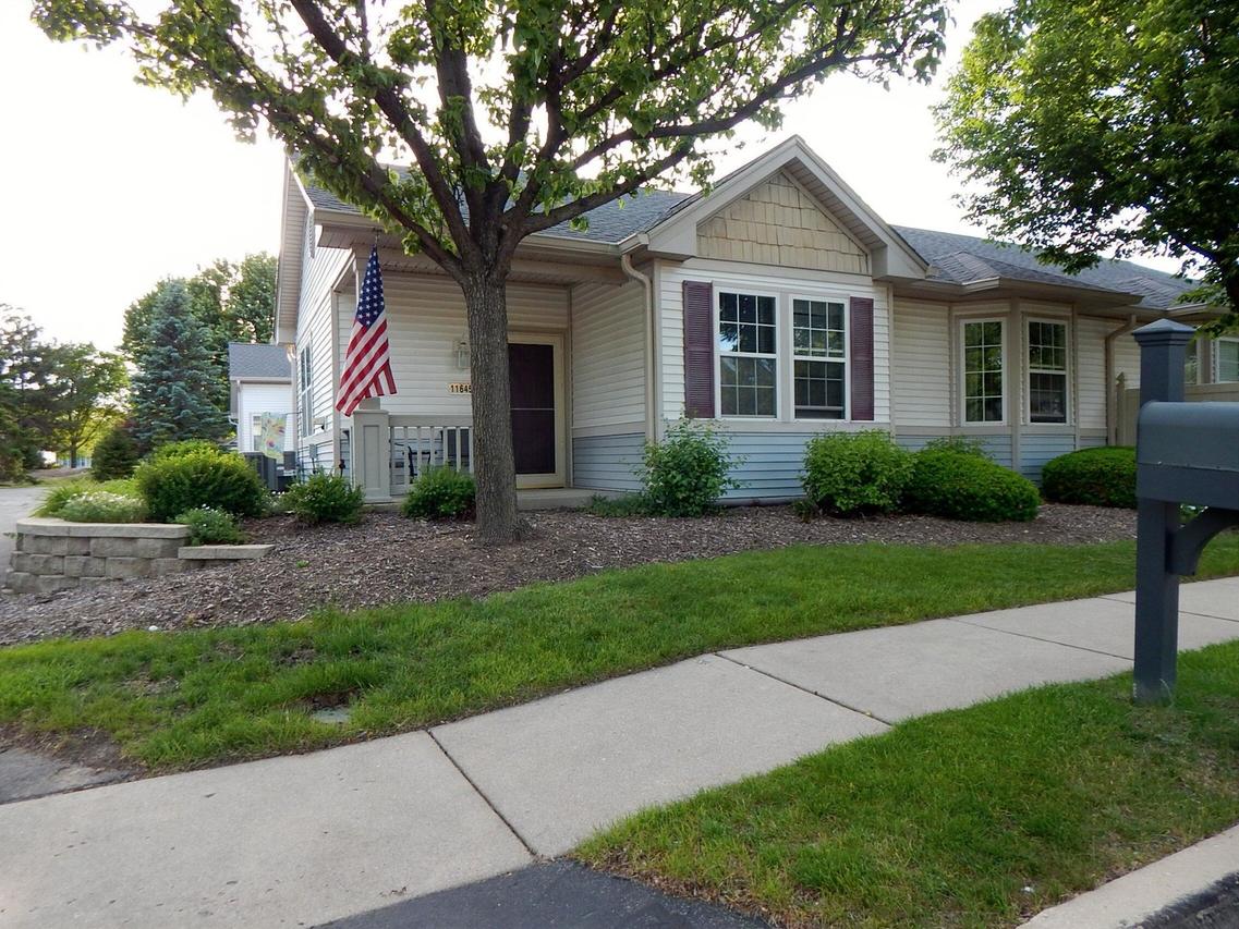 11645 River Terrace Ln., Huntley, IL 60142