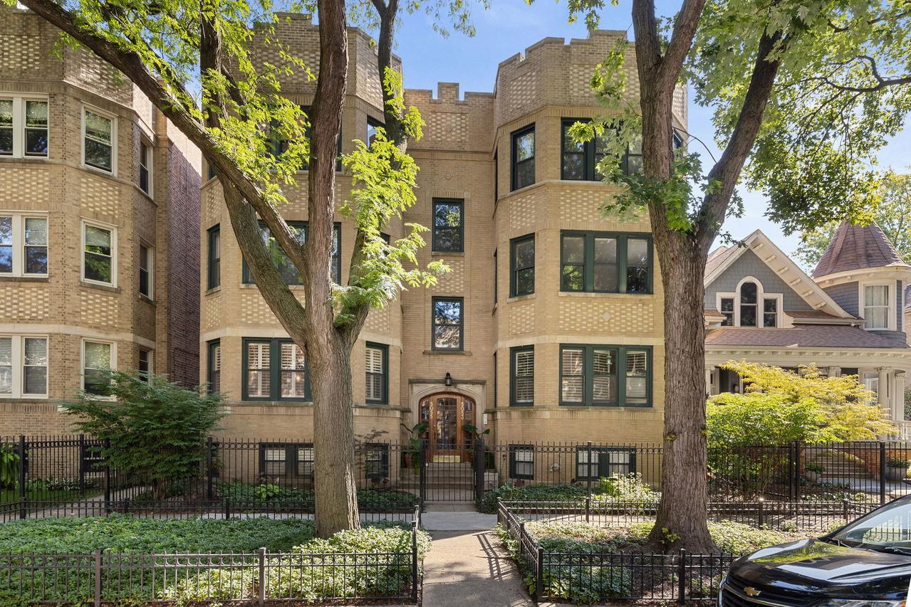 5055 N Winchester Ave. #3, Chicago, IL 60640