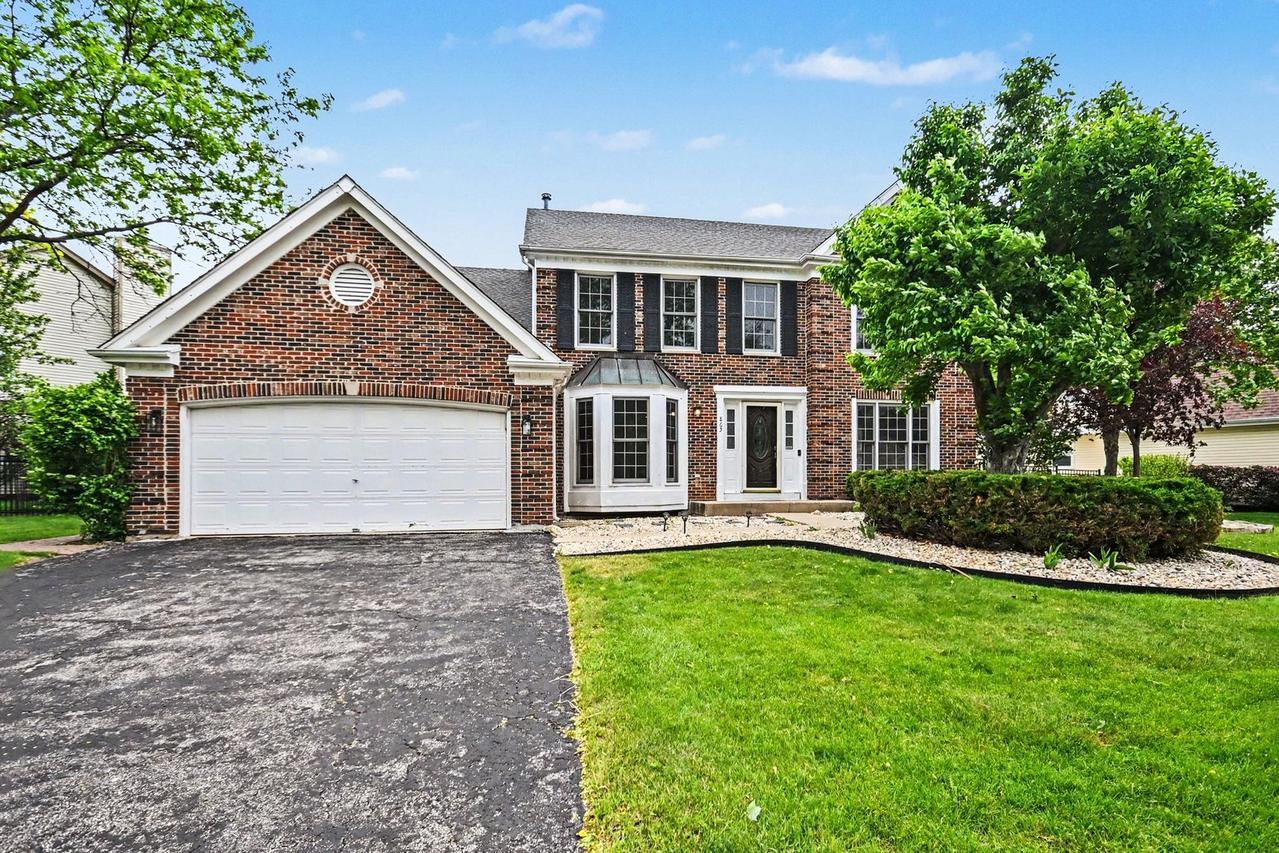 865 Warwick Ln., Lake Zurich, IL 60047
