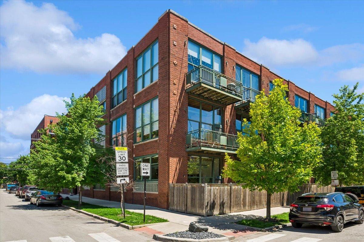 2654 W Medill Ave. #308, Chicago, IL 60647