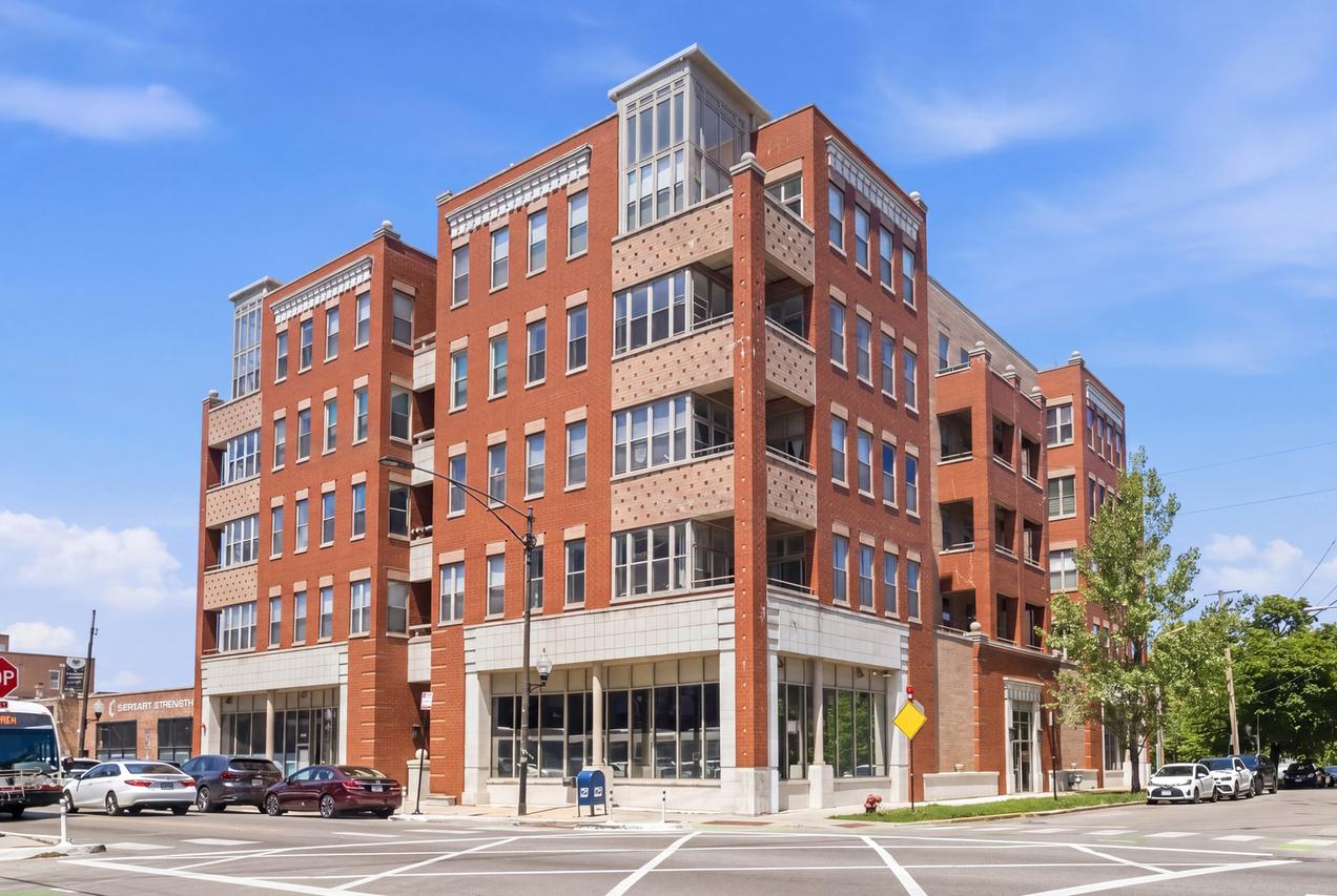 2700 W Belmont Ave. #403, Chicago, IL 60618