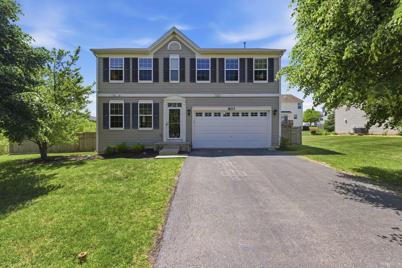 803 W Courtland St., Mundelein, IL 60060