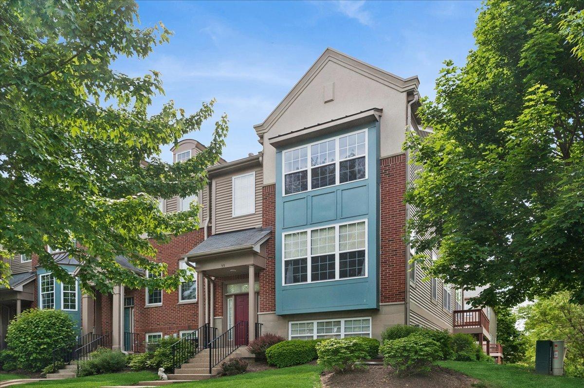 35 Thomas Ct., Grayslake, IL 60030